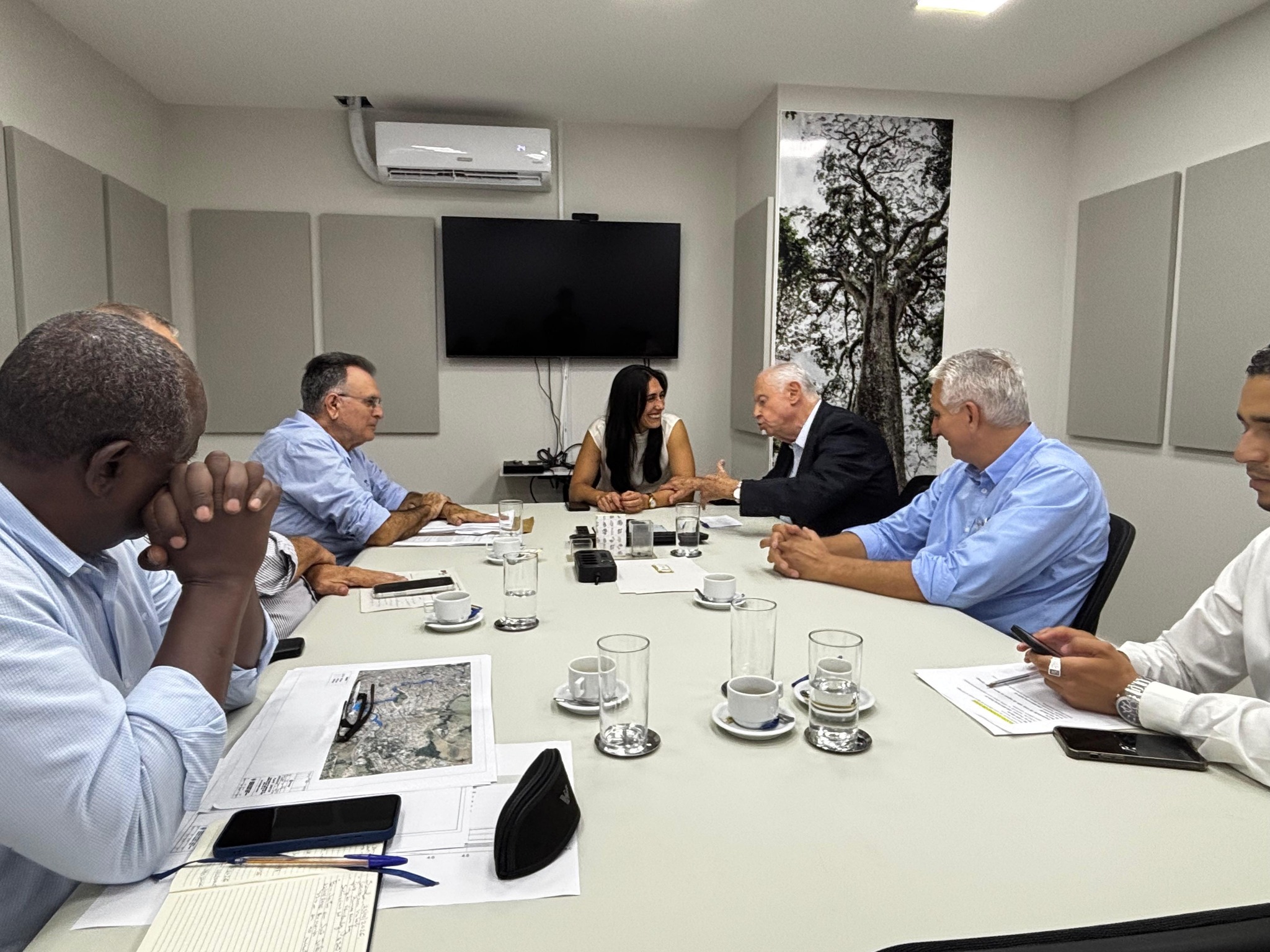 Imagem de Prefeito busca apoio do Estado para obras contra enchentes e aceleração do plano de macrodrenagem