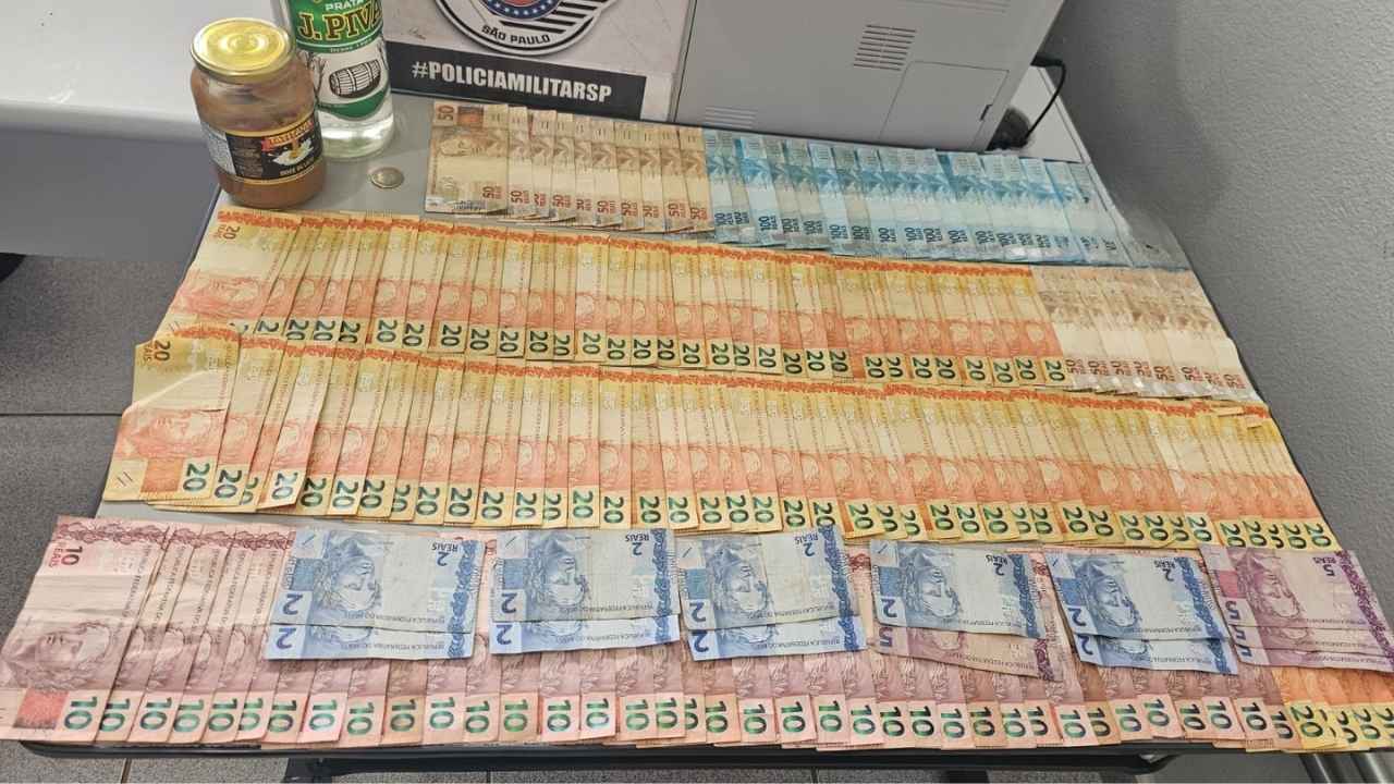 Imagem de Suspeito de roubo é preso com quase R$ 5 mil em dinheiro na zona rural entre Divinolândia e Campestrinho