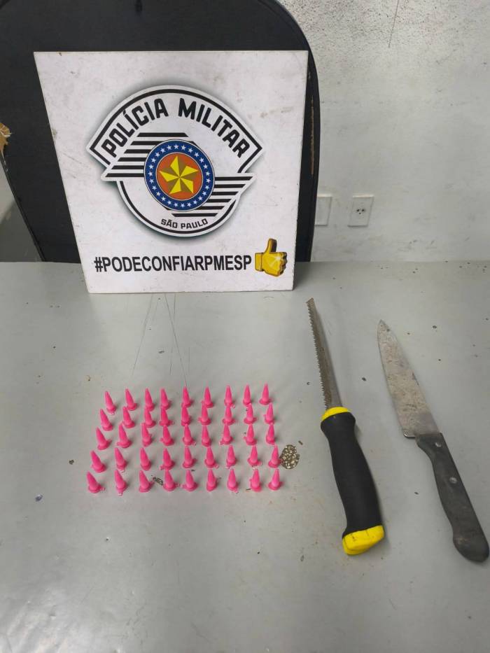 Imagem de Homens são detidos com drogas dentro de carro durante patrulhamento em Águas da Prata