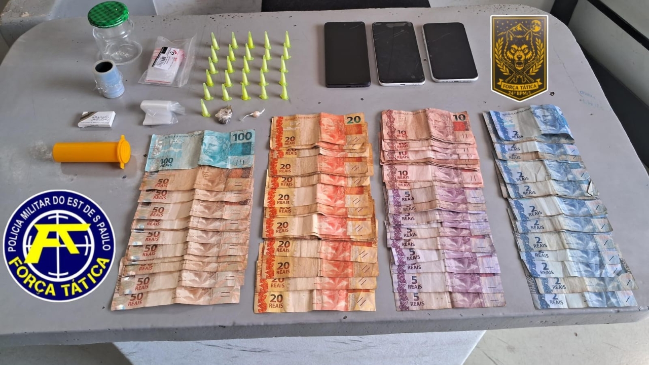 Imagem de Força Tática prende mulher e apreende adolescente por tráfico em condomínio de São João da Boa Vista