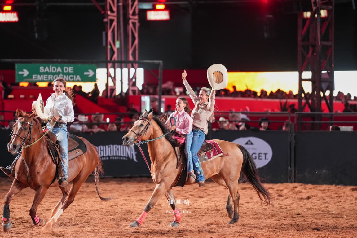 Letícia Ribeiro participa do Galope da Vitória na arena do Rodeio de Jaguariúna